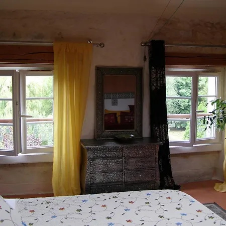 Les Balcons De La Seugne
