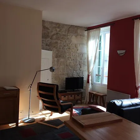 Les Balcons De La Seugne Bed & Breakfast